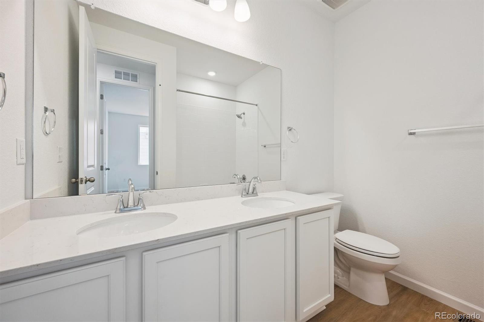 45933 Wood Thrush Avenue Bennett CO 80102