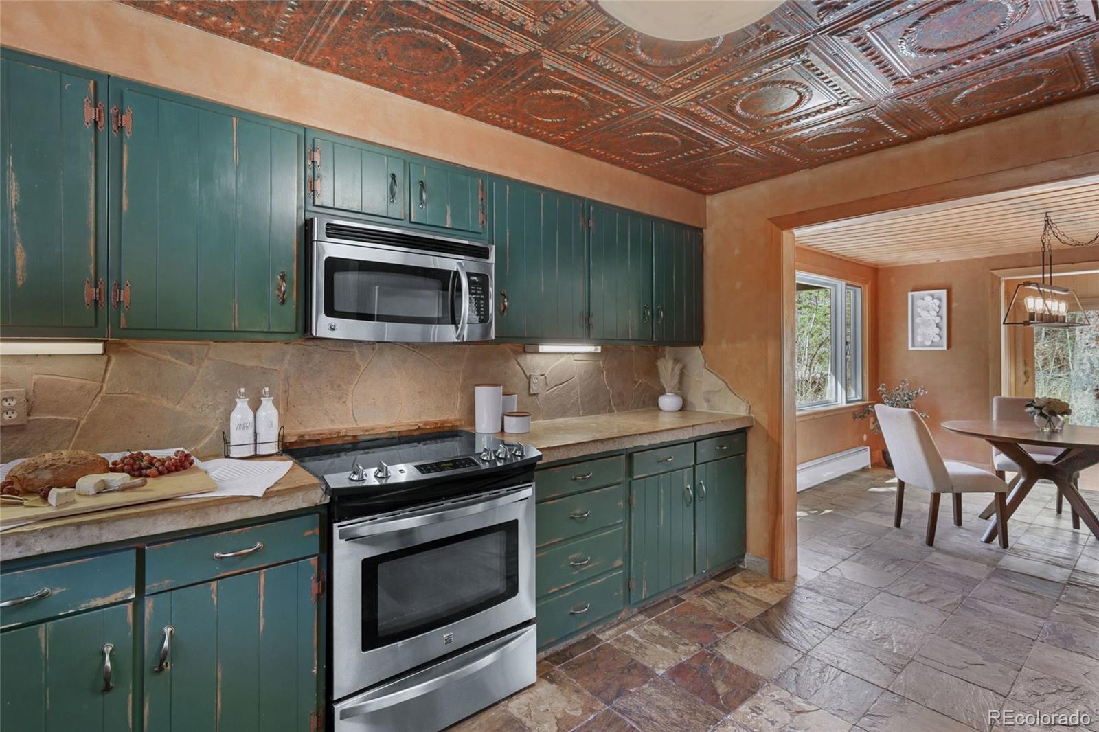746 Riverside Drive Lyons CO 80540