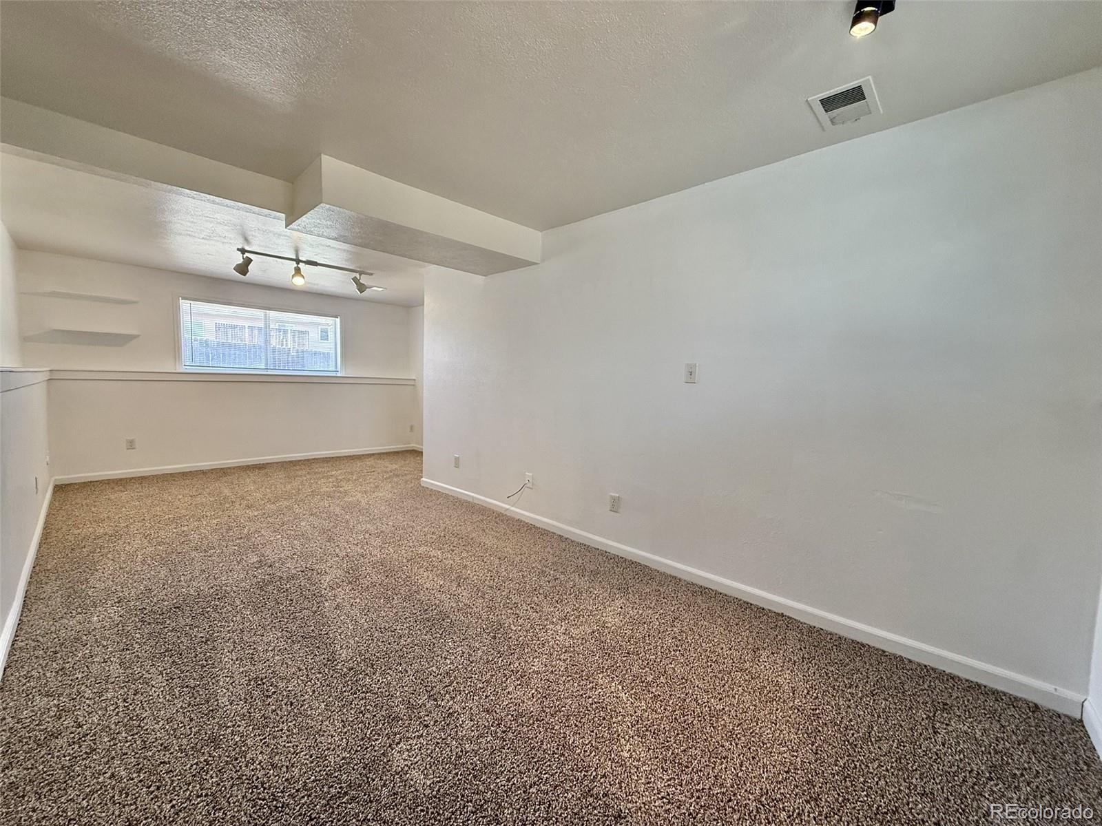 1865 S Ivory Court Aurora CO 80017
