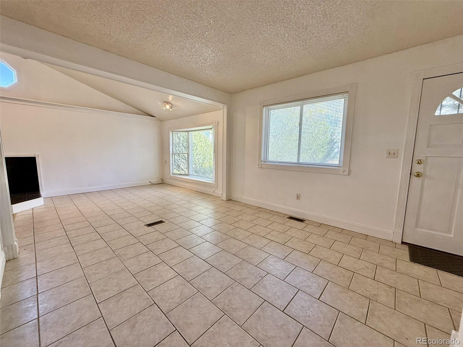 1865 S Ivory Court Aurora CO 80017