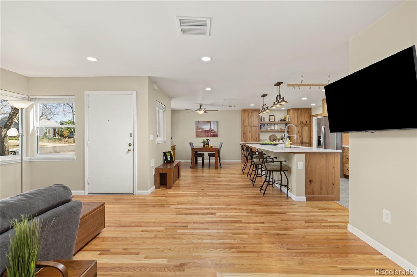 1157 Kingston Street Aurora CO 80010