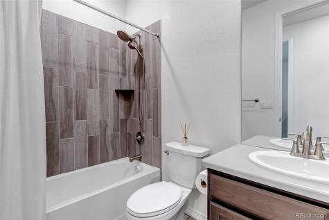 8049 S Jackson Gap Street Aurora CO 80016