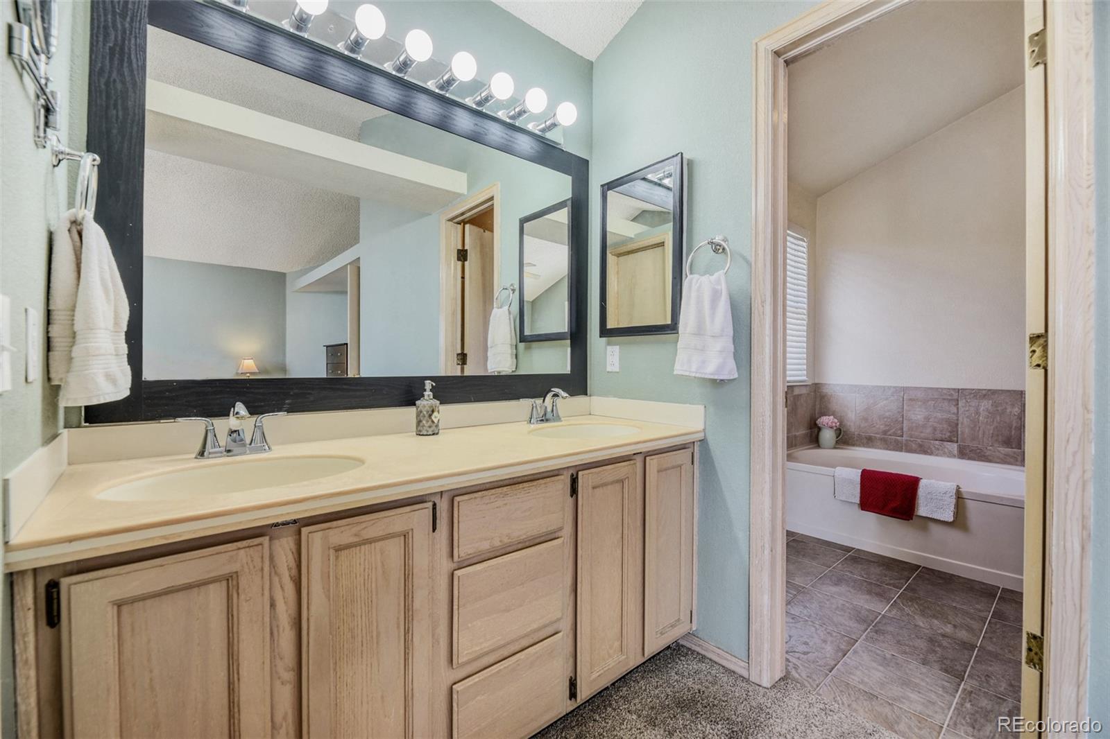 6285 S Van Gordon Way Littleton CO 80127