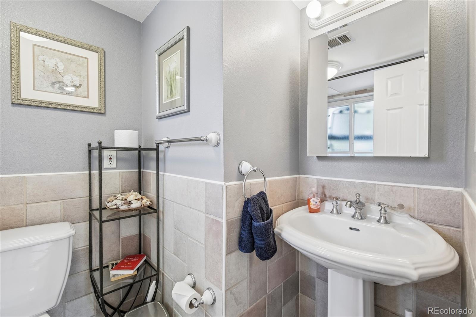 141 Zephyr Street Lakewood CO 80226