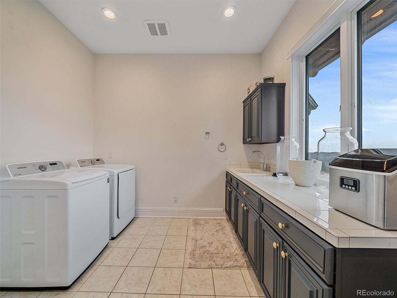 4213 Nambe Road Indian Hills CO 80454