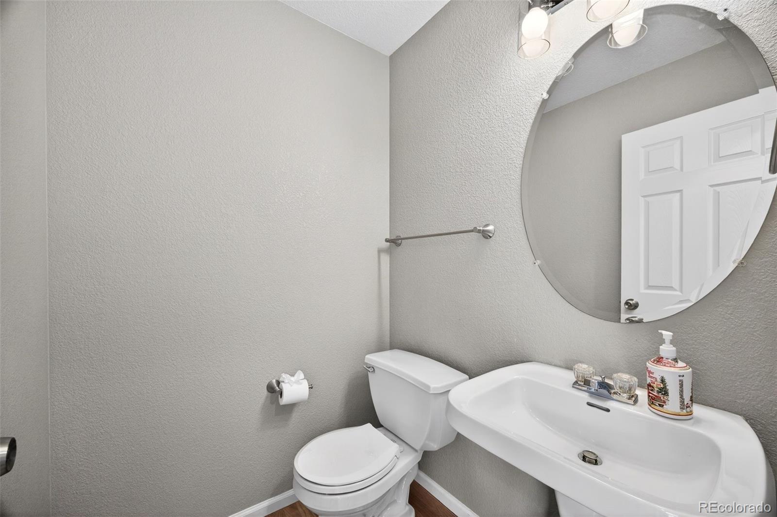 16486 E Phillips Place Englewood CO 80112