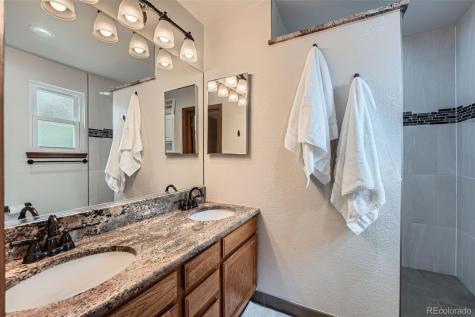 4858 S Queen Street Littleton CO 80127