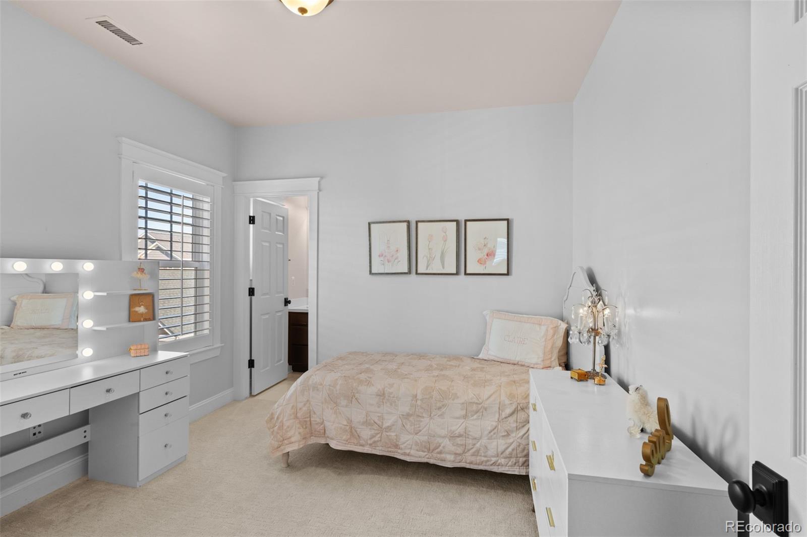 8161 E 33rd Avenue Denver CO 80238