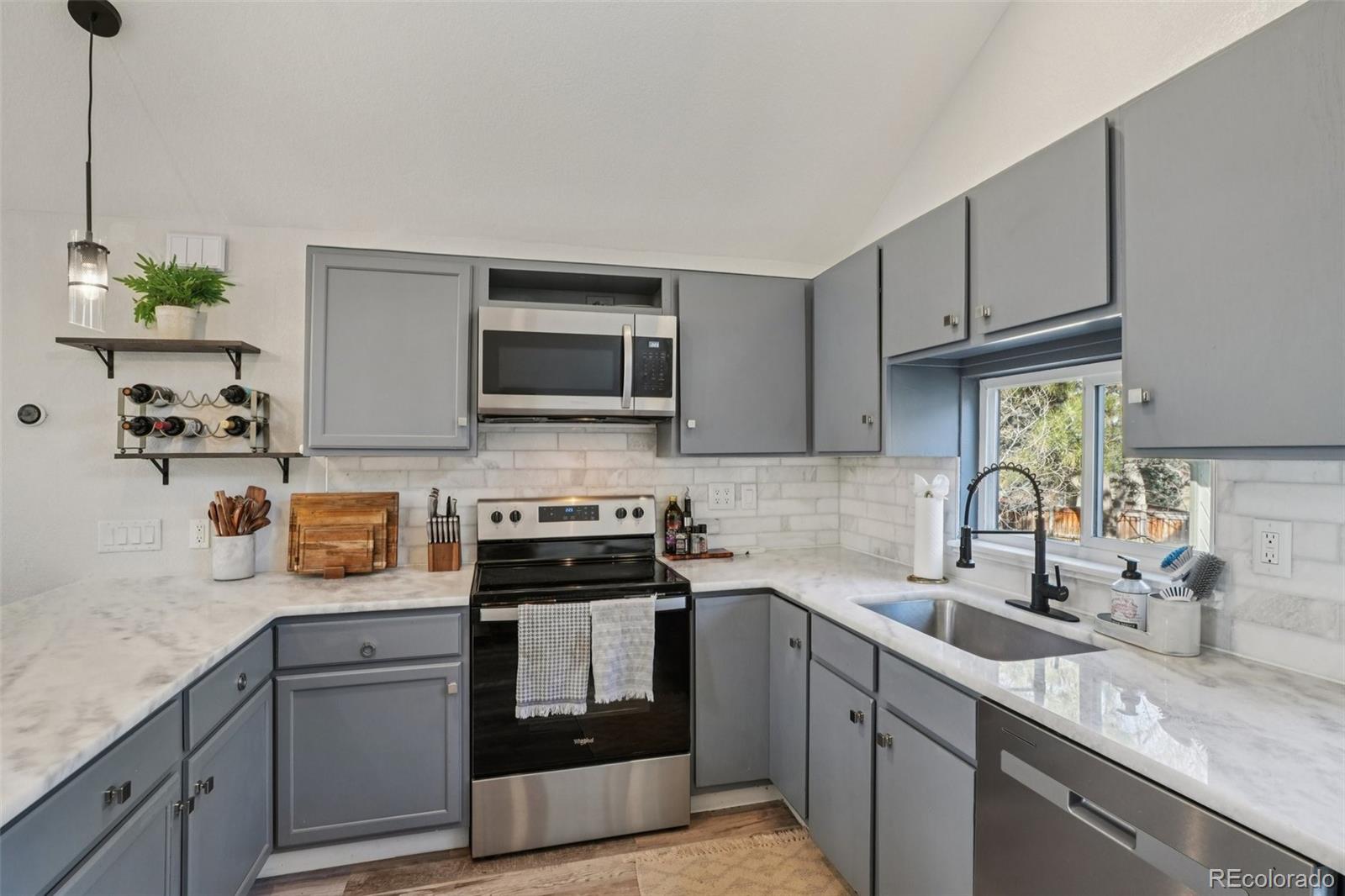 10205 E Peakview Avenue Englewood CO 80111