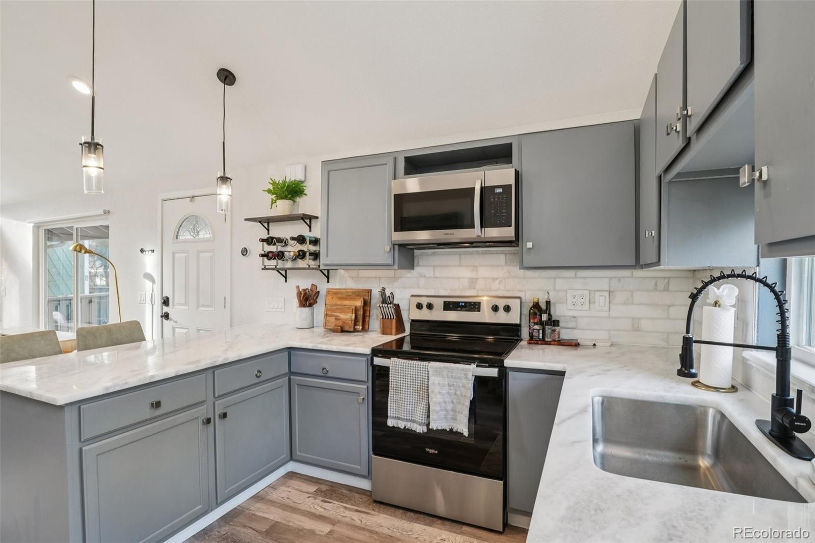10205 E Peakview Avenue Englewood CO 80111