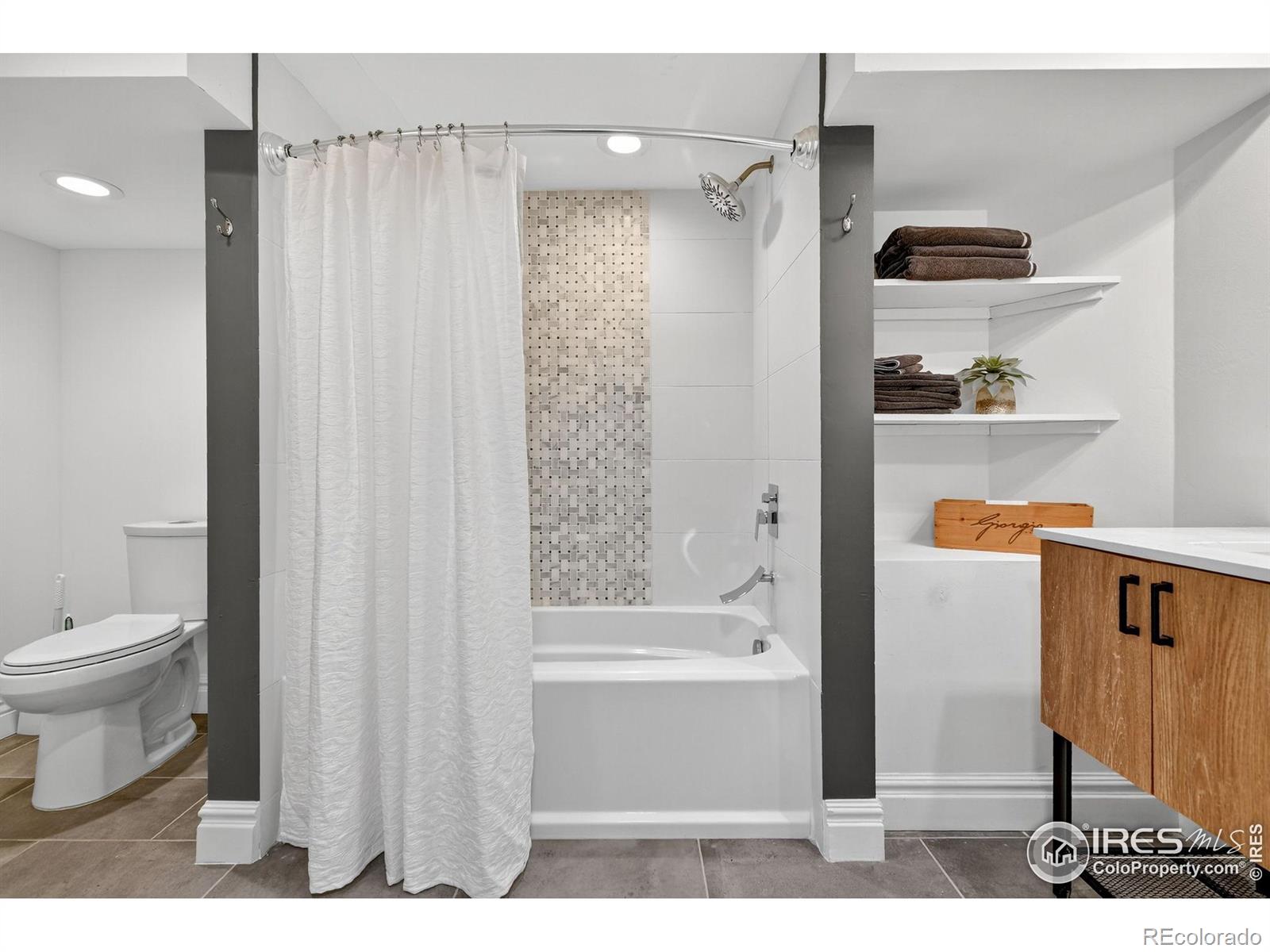 2065 Holly Street Denver CO 80207