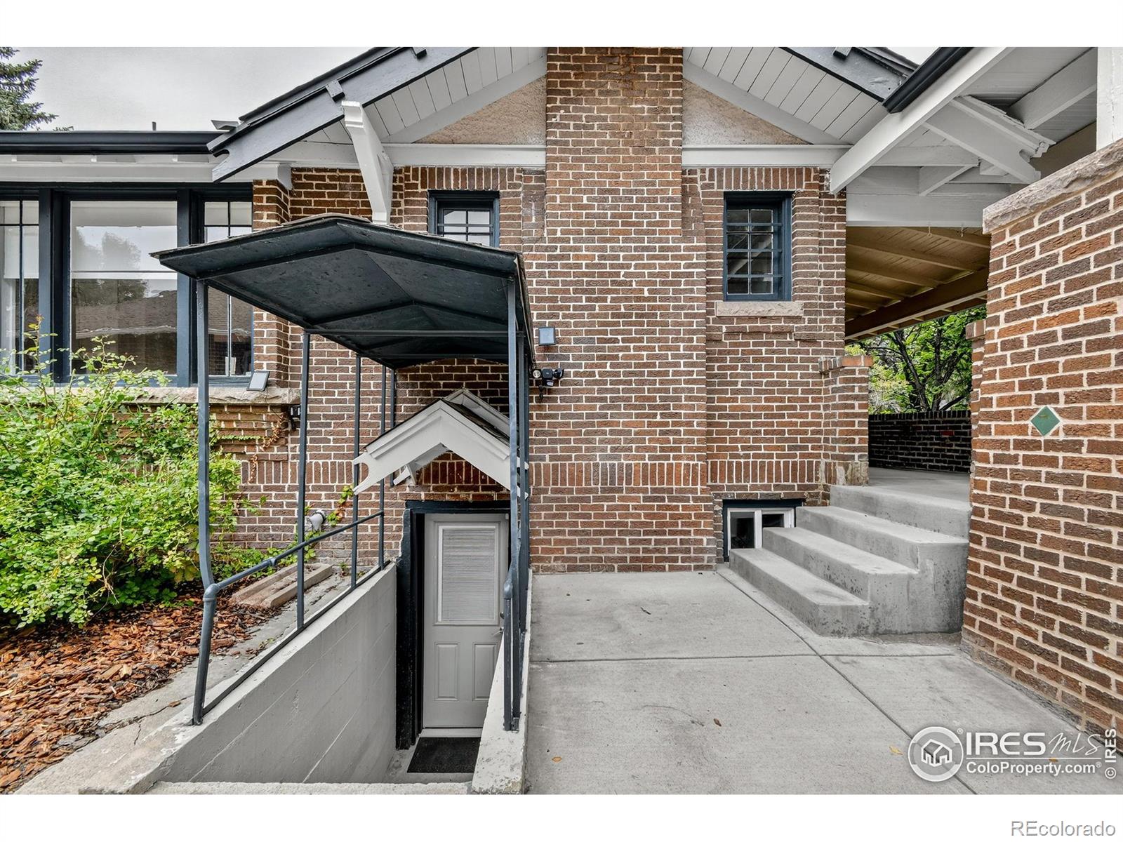 2065 Holly Street Denver CO 80207