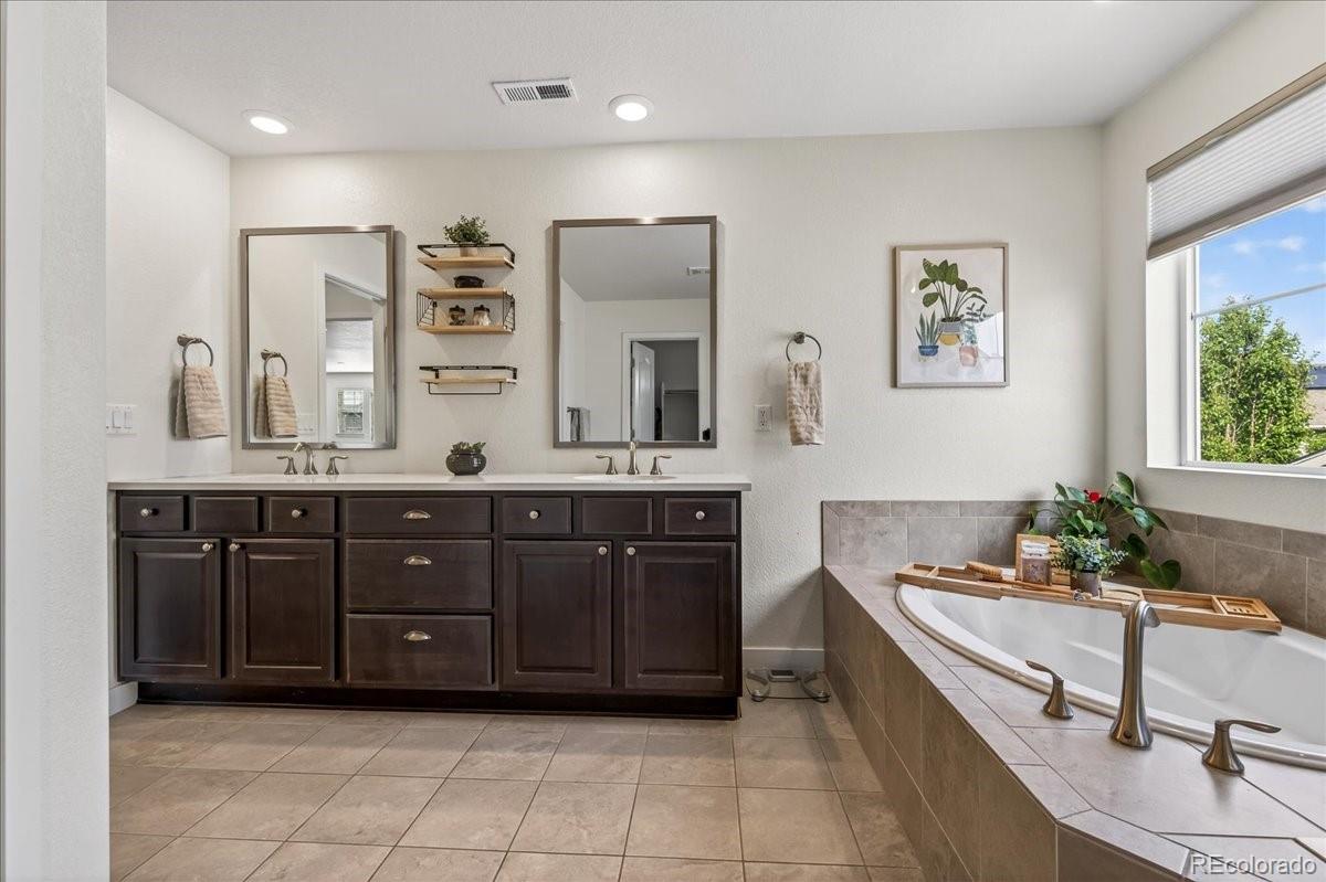 14276 Glencoe Street Thornton CO 80602