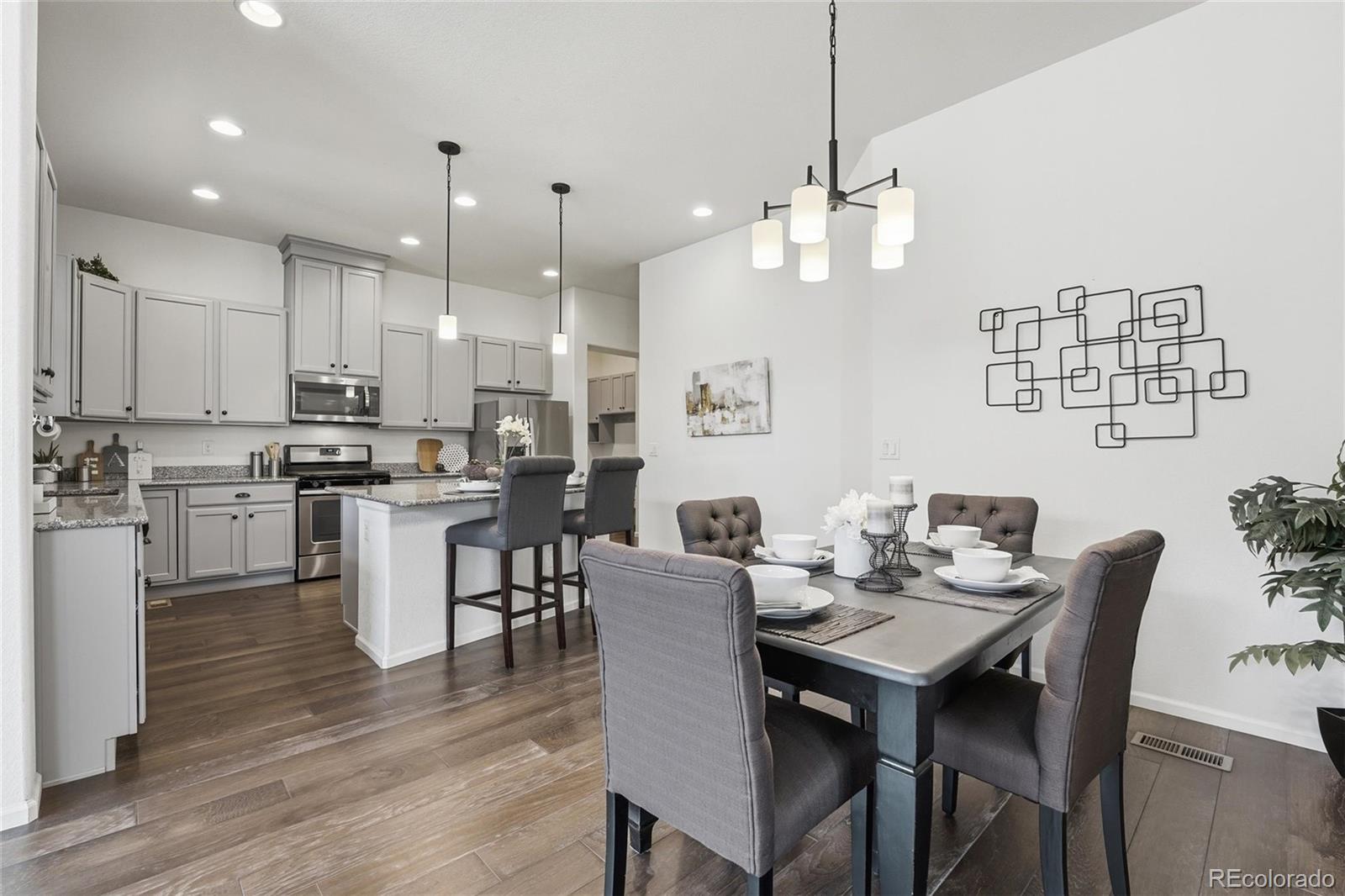 6907 W Jewell Drive Lakewood CO 80227