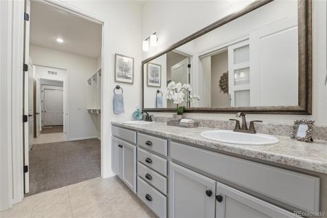 6907 W Jewell Drive Lakewood CO 80227