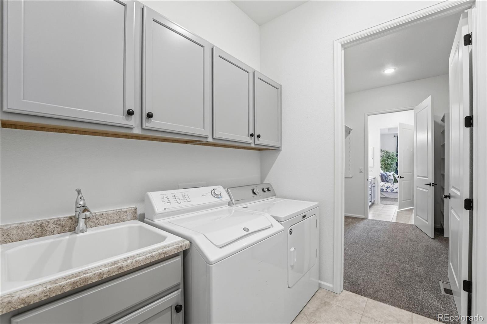 6907 W Jewell Drive Lakewood CO 80227