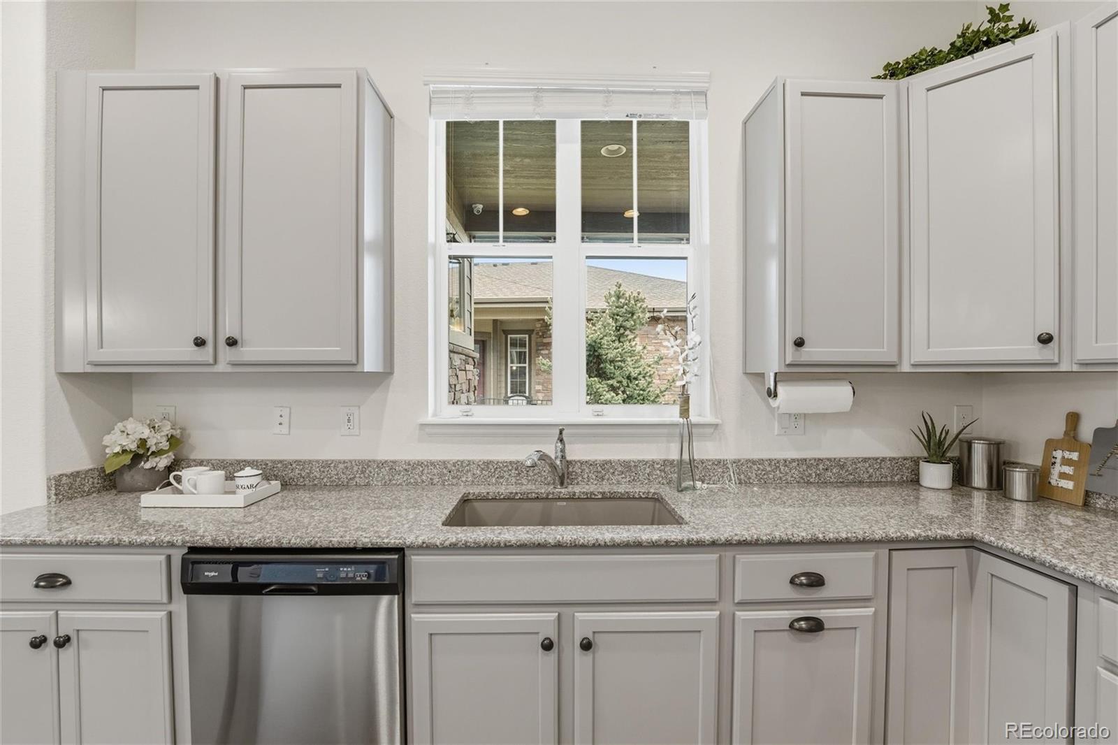 6907 W Jewell Drive Lakewood CO 80227