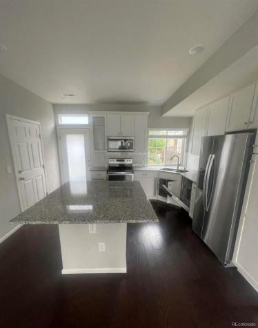 237 S Old Hammer Street Aurora CO 80018