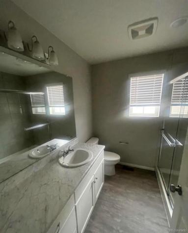 237 S Old Hammer Street Aurora CO 80018