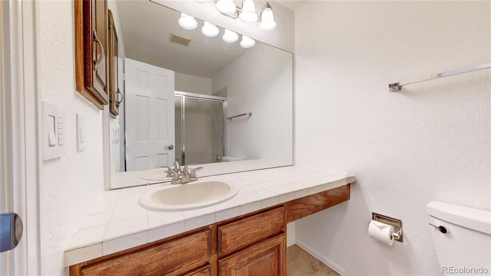2186 S Telluride Court Aurora CO 80013