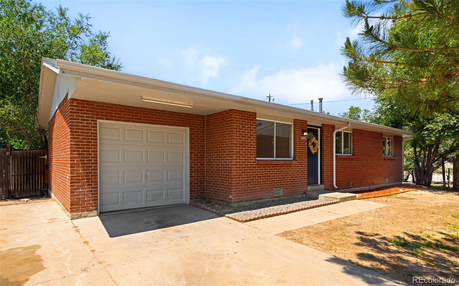 5993 Oneida Street Commerce City CO 80022