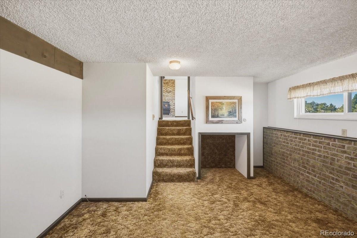 12720 Mesa View Road Larkspur CO 80118