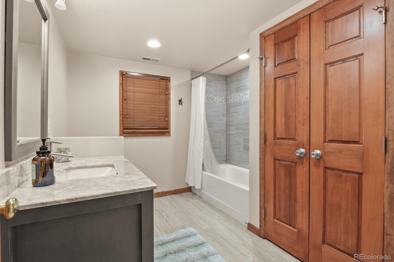 2 Porcupine Lane Littleton CO 80127