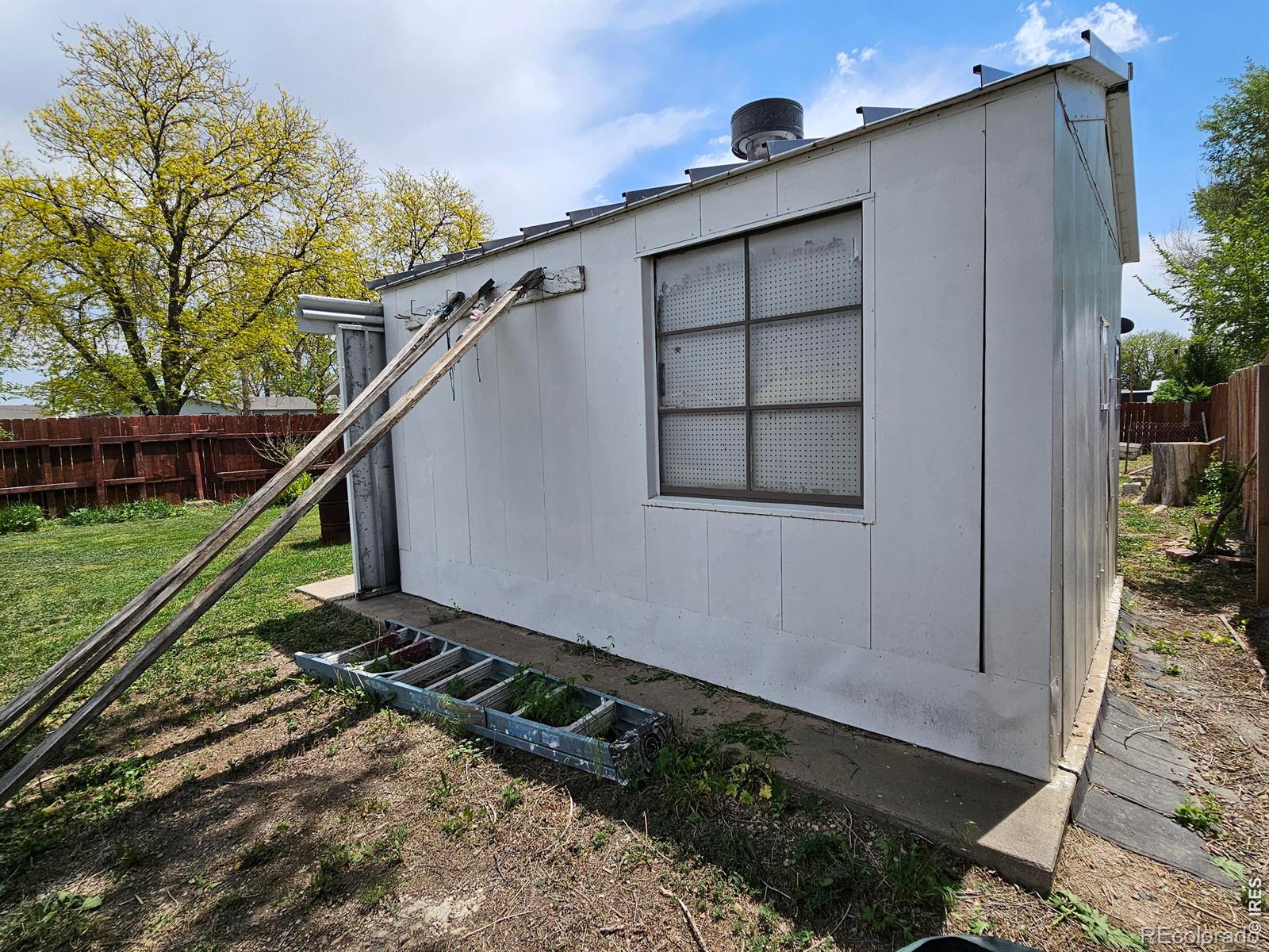 305 W 1st Avenue Iliff CO 80736