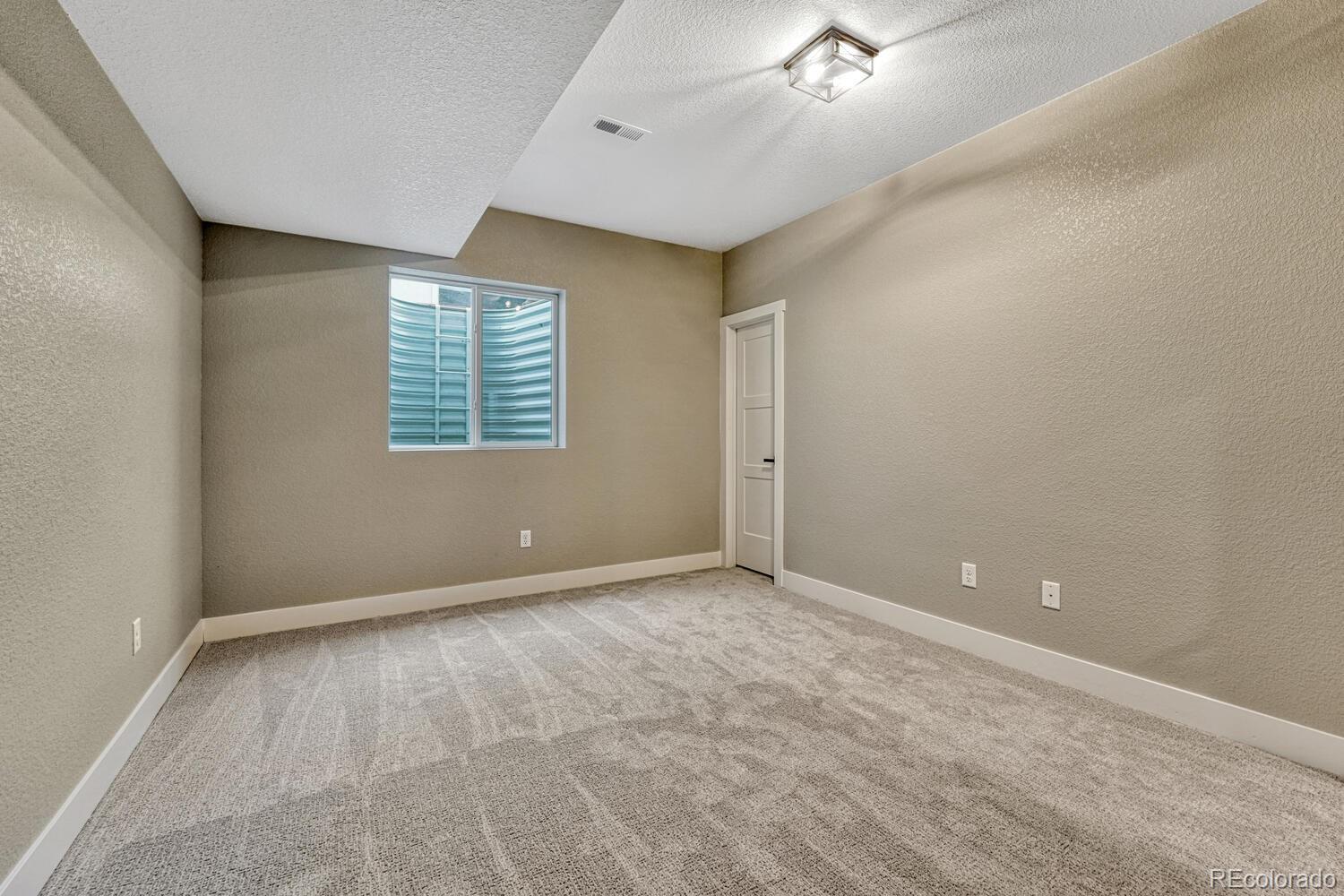 10090 Manhattan Drive Colorado Springs CO 80924