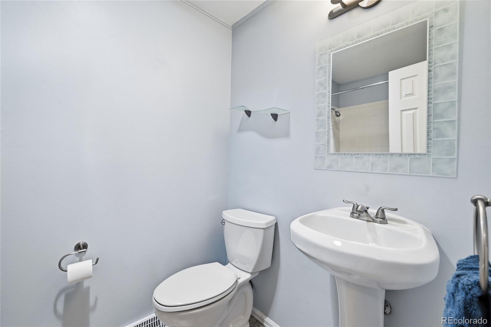 6081 S Kearney Street Centennial CO 80111