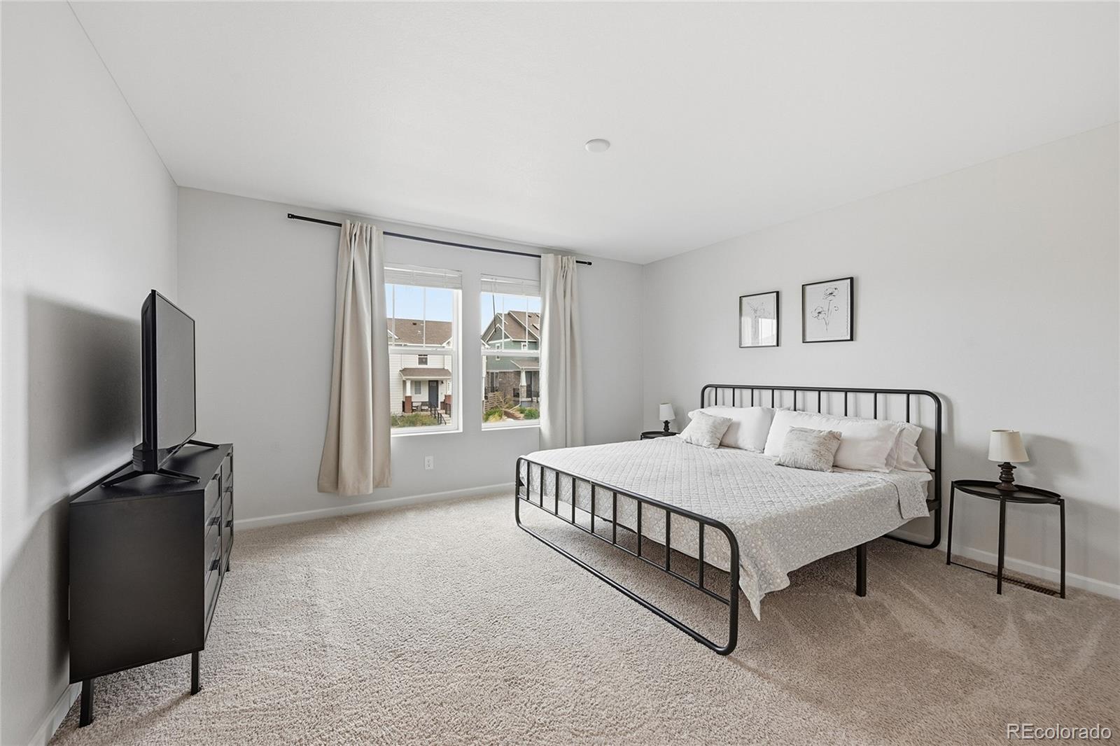9912 Monte Vista Avenue Littleton CO 80125
