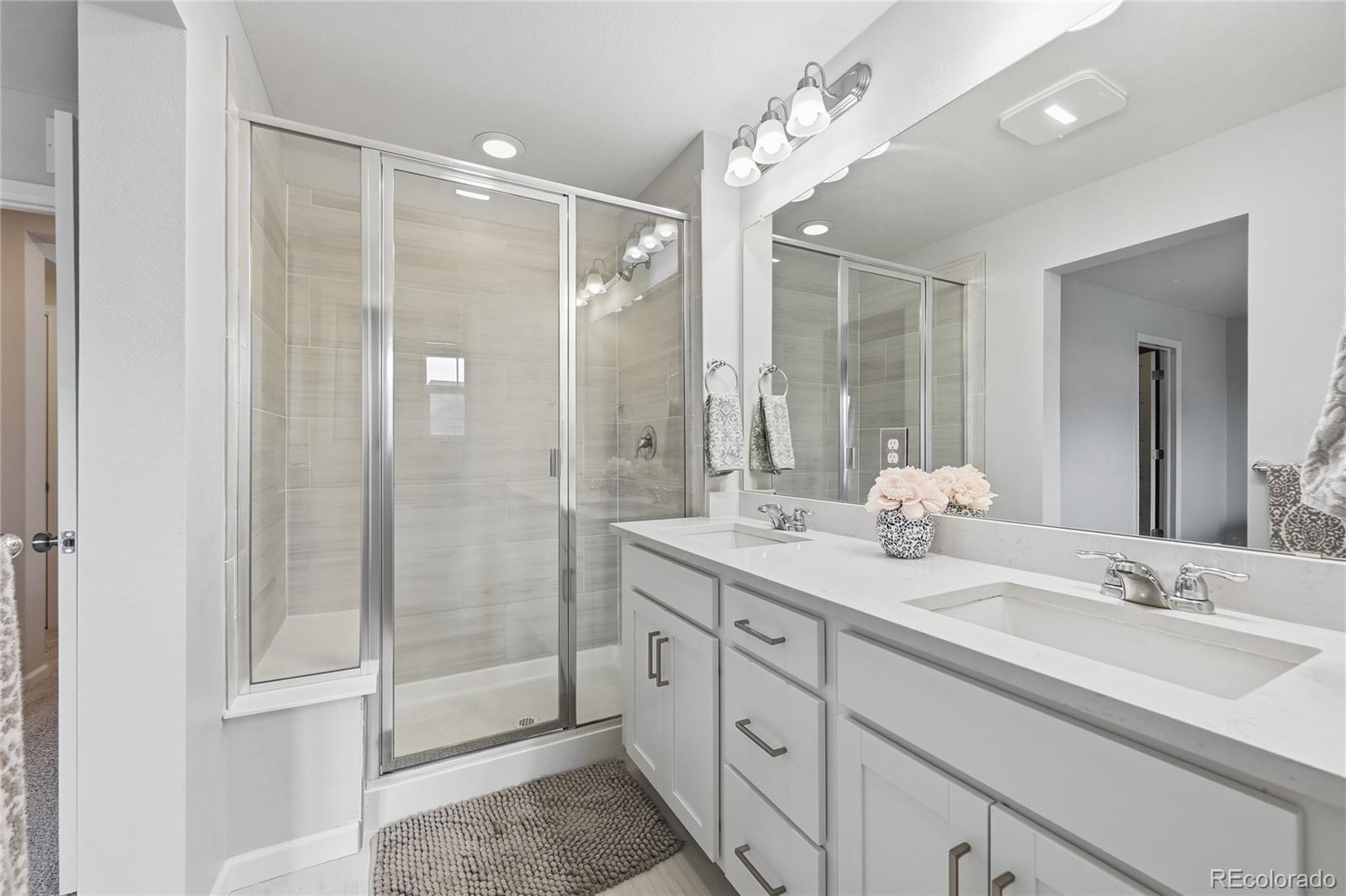 9912 Monte Vista Avenue Littleton CO 80125