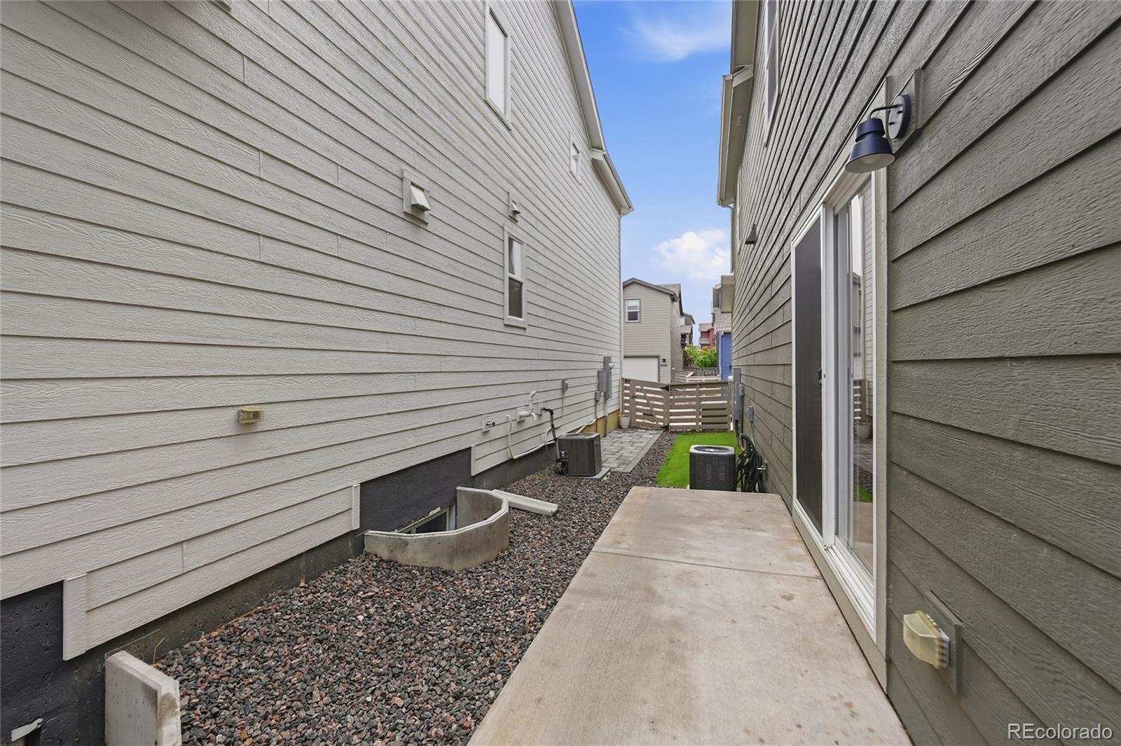 9912 Monte Vista Avenue Littleton CO 80125