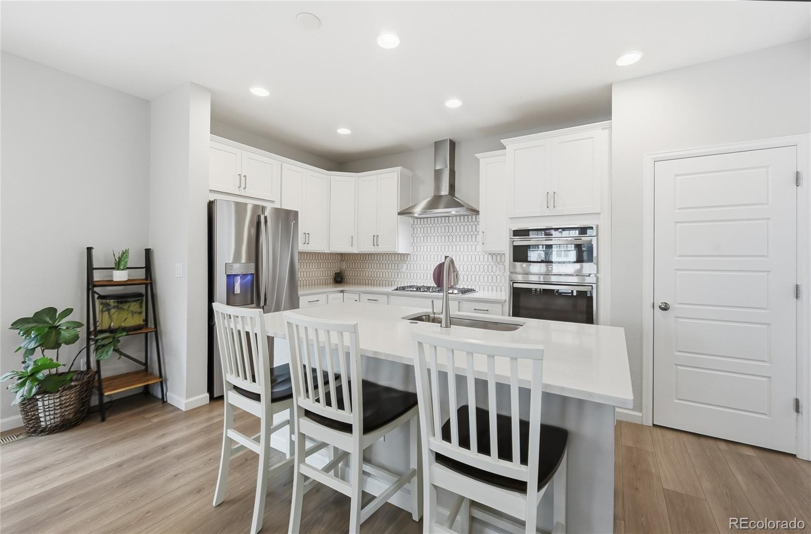 9912 Monte Vista Avenue Littleton CO 80125