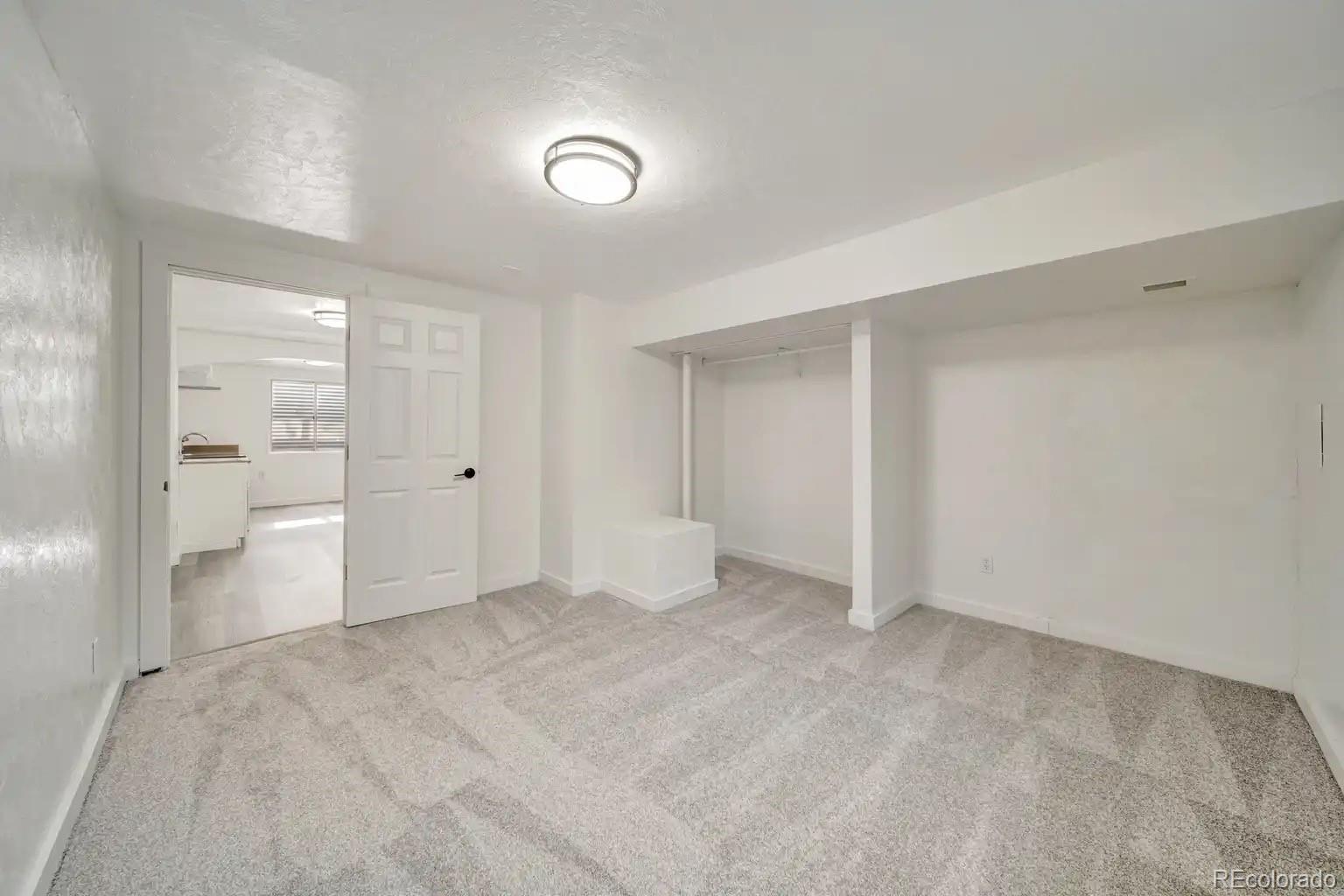 4666 Freeport Way Denver CO 80239