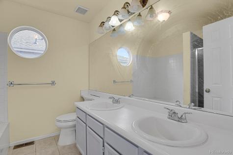 2585 S Truckee Way Aurora CO 80013