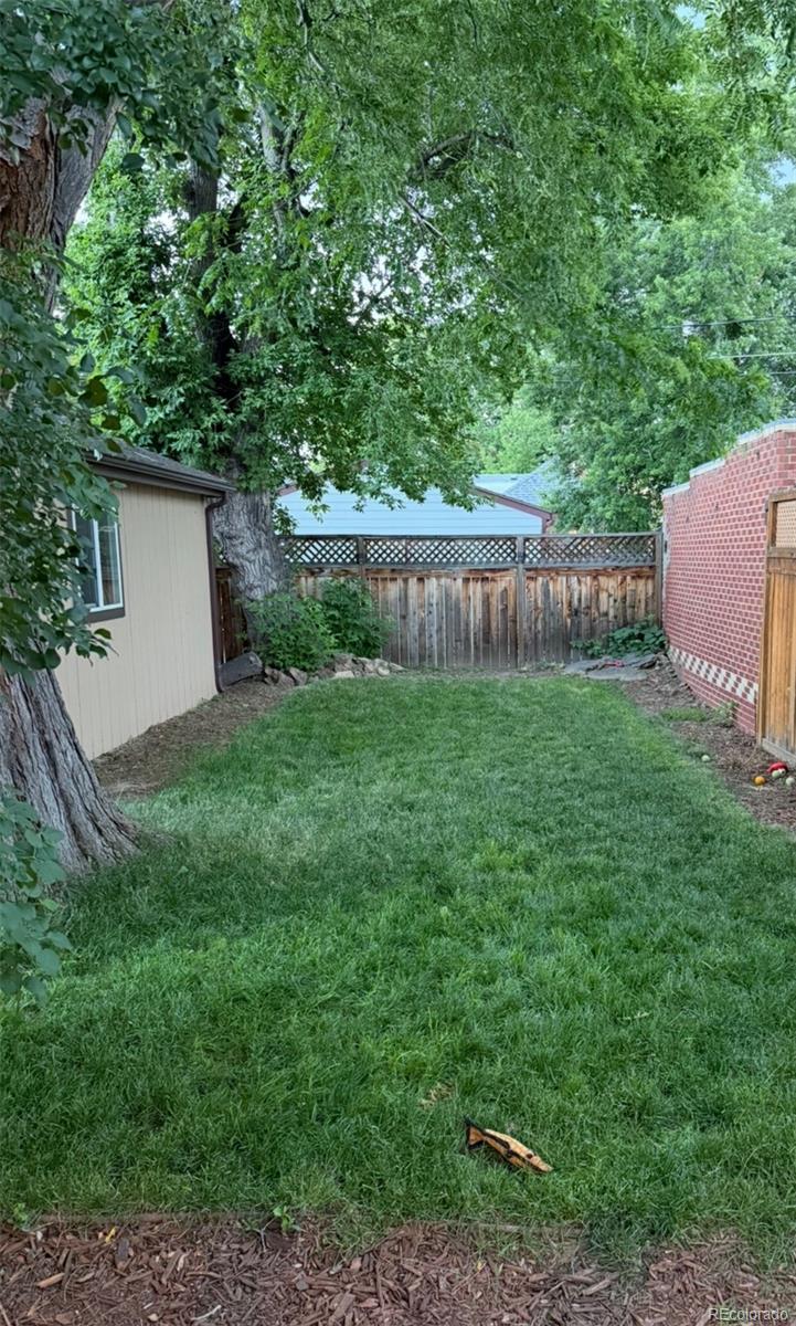 1525 Holly Street Denver CO 80220