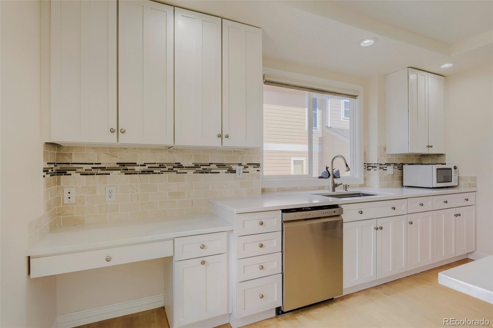 9041 Kittiwake Street Littleton CO 80126