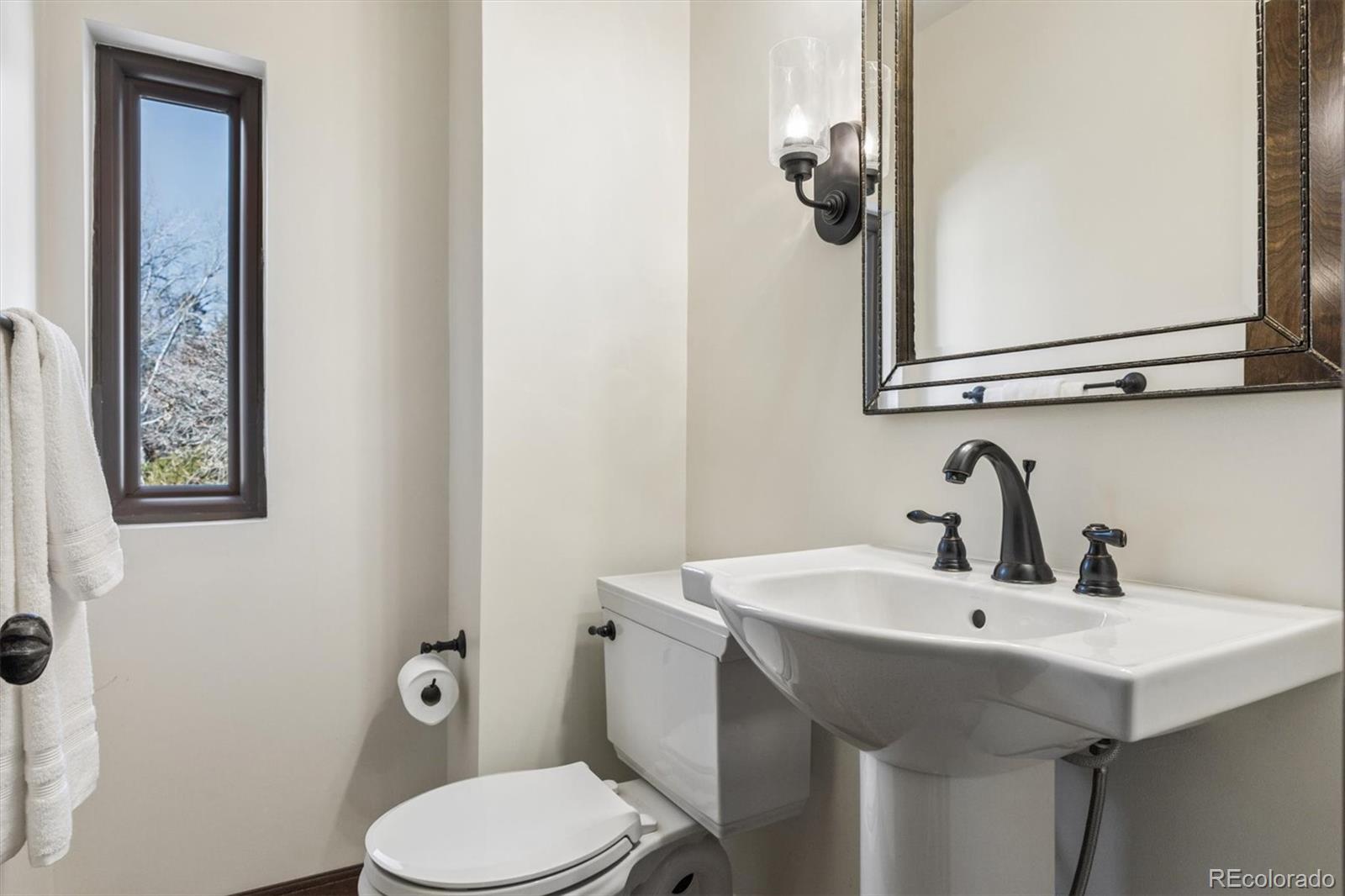 6 Ivy Lane Denver CO 80220