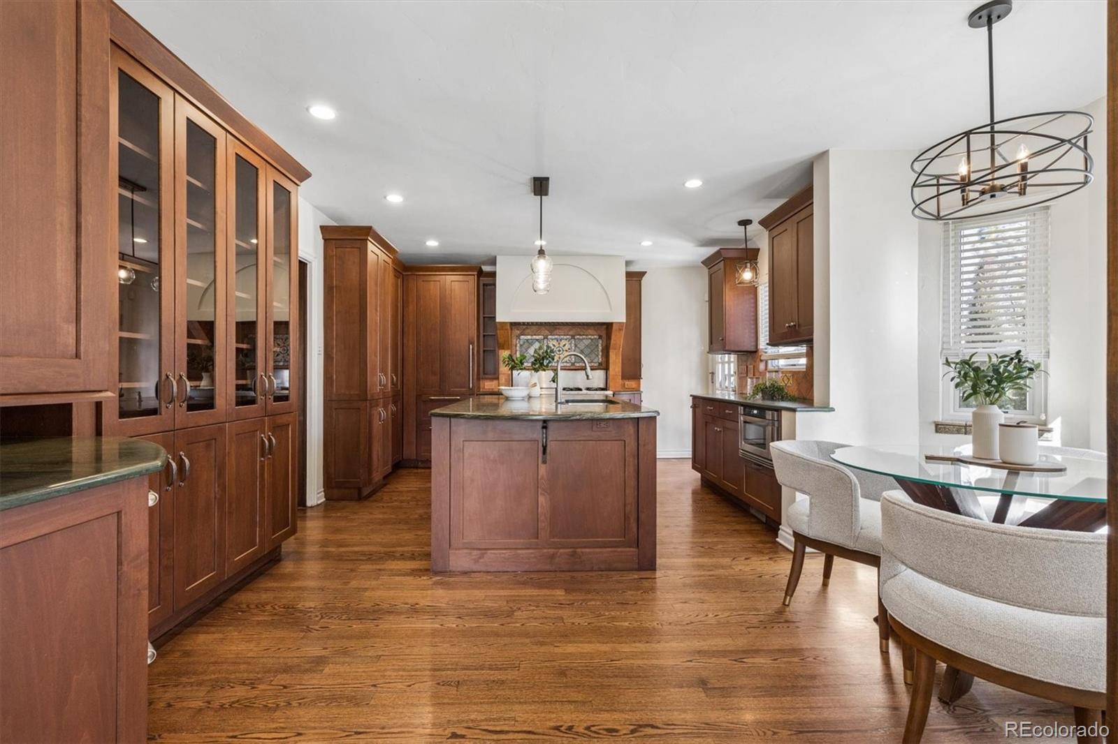6 Ivy Lane Denver CO 80220