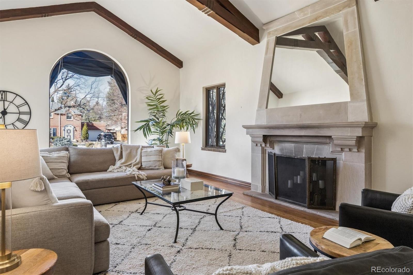 6 Ivy Lane Denver CO 80220