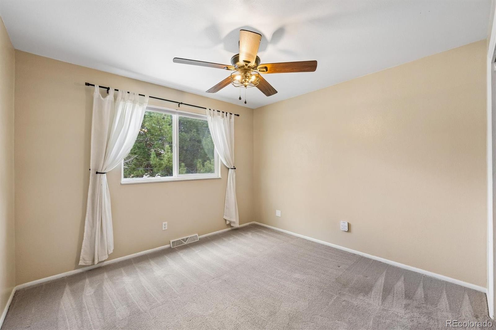 4301 S Evanston Court Aurora CO 80015