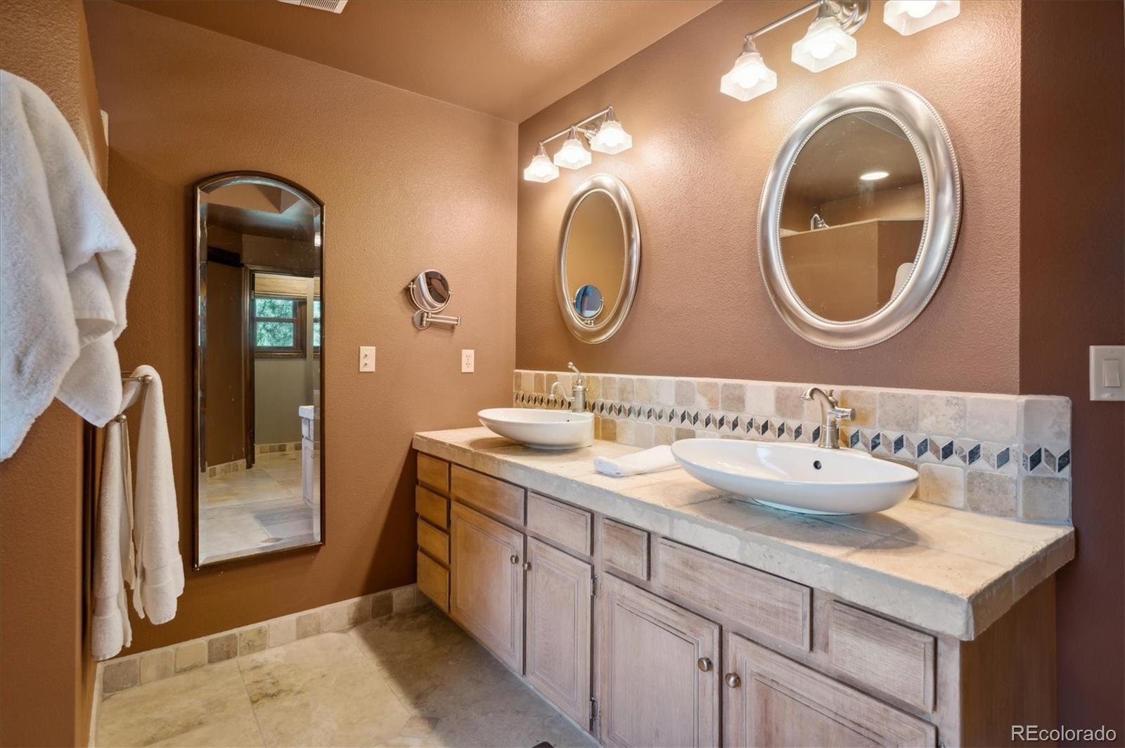 8 Desert Willow Lane Littleton CO 80127