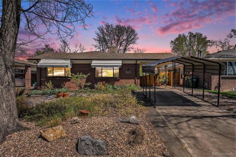 2064 Ironton Street Aurora CO 80010