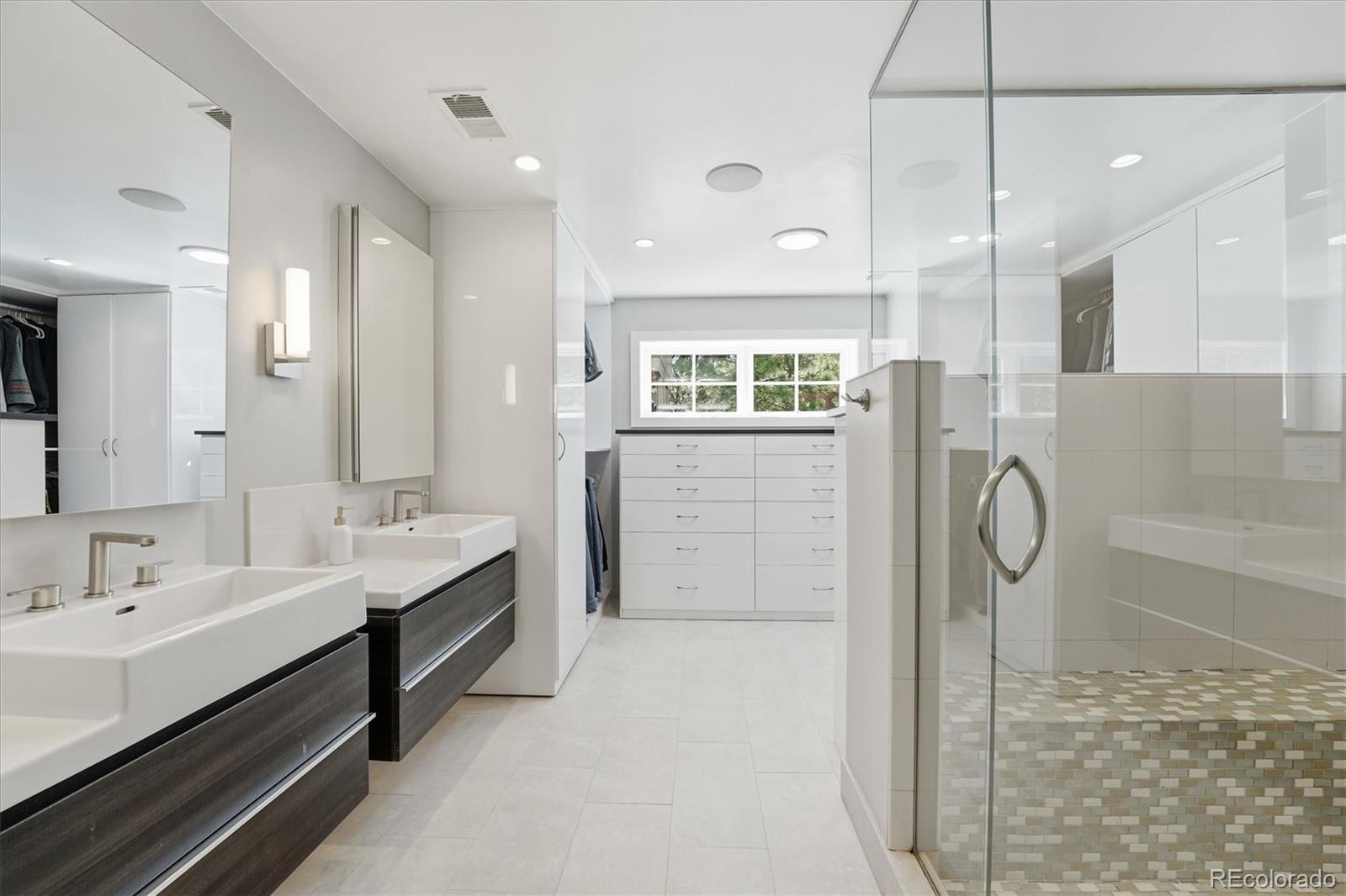 5420 Lakeshore Drive Littleton CO 80123