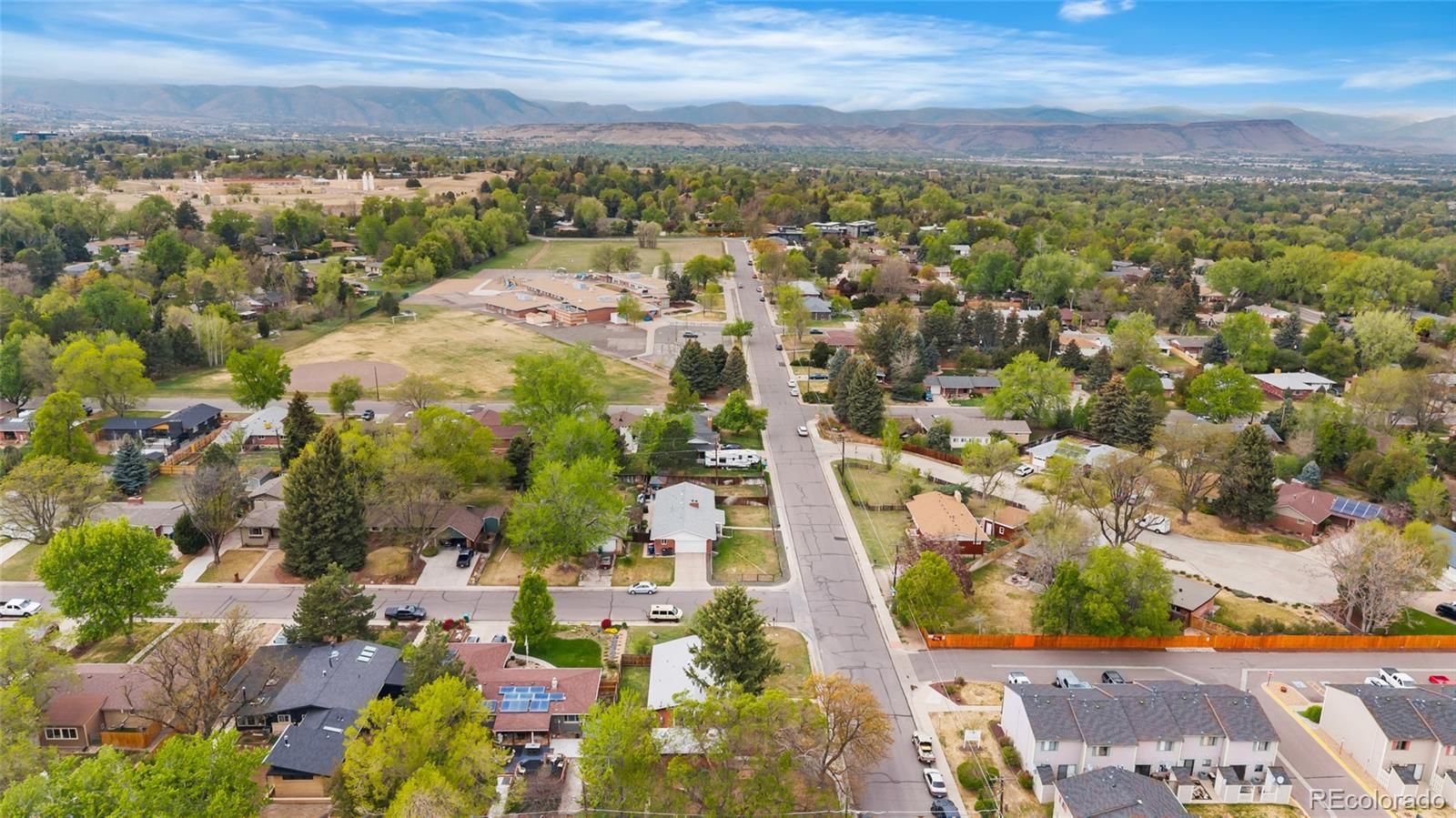 2490 Lewis Street Lakewood CO 80215