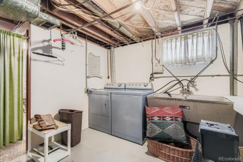 2381 Nome Street Aurora CO 80010