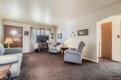 2381 Nome Street Aurora CO 80010