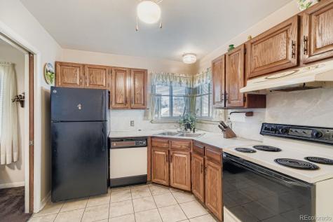 2381 Nome Street Aurora CO 80010