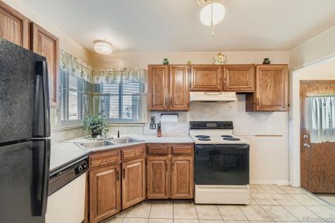 2381 Nome Street Aurora CO 80010